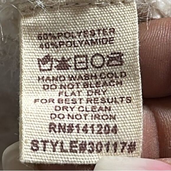 Hem & Thread Sweater and Scarf Set! - Picture 9 of 10